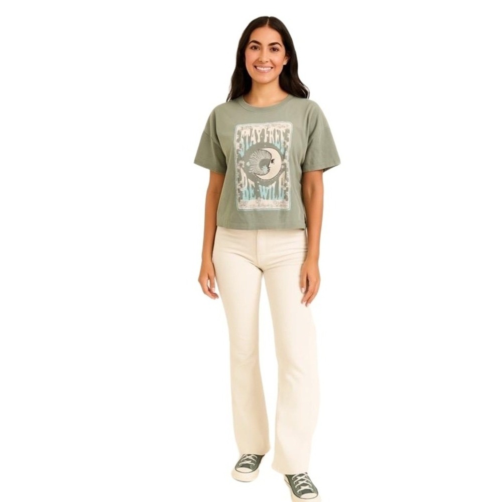 Orange Kiss‎ Shirt Womens M Tee Green Short Sleeves Crew Neck Graphic T-shirt
